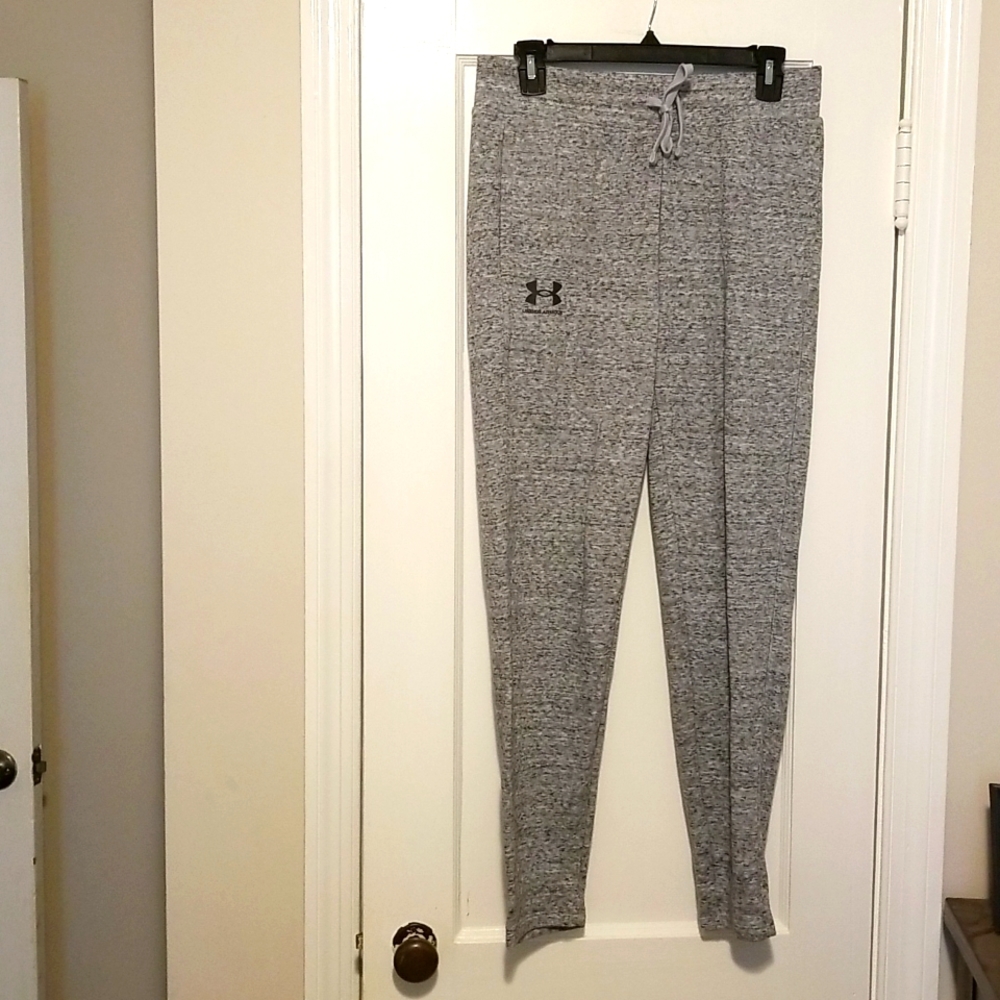 Under Armour Gray & Black Pants Size S.